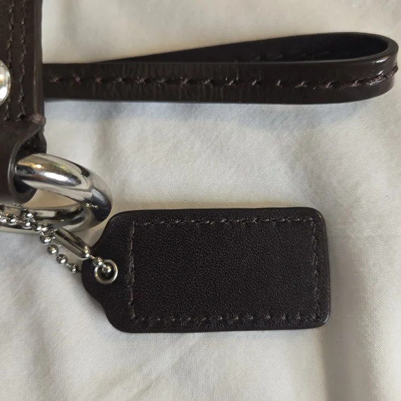 Coach 15250 Carly Signature Shoulder Purse - Picture 5 of 16